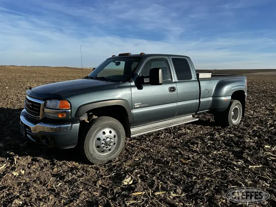 2006 GMC Sierra 3500 1 Ton Pickup