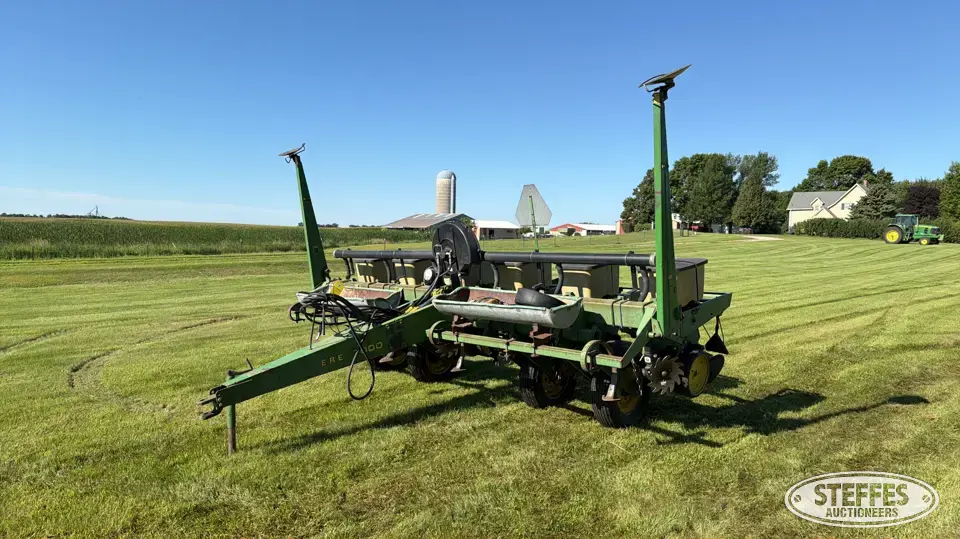 John Deere 7000 Less Than 12 Row Planter