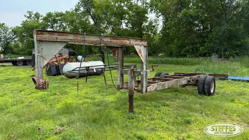 Shop-built single axle gooseneck trailer frame Bale Transportation