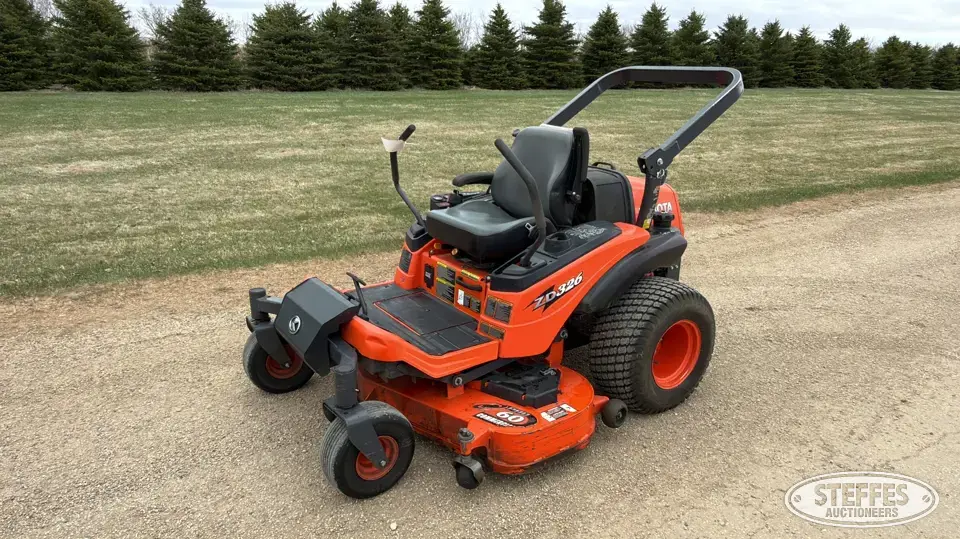 Kubota ZD 326 Zero Turn Mower