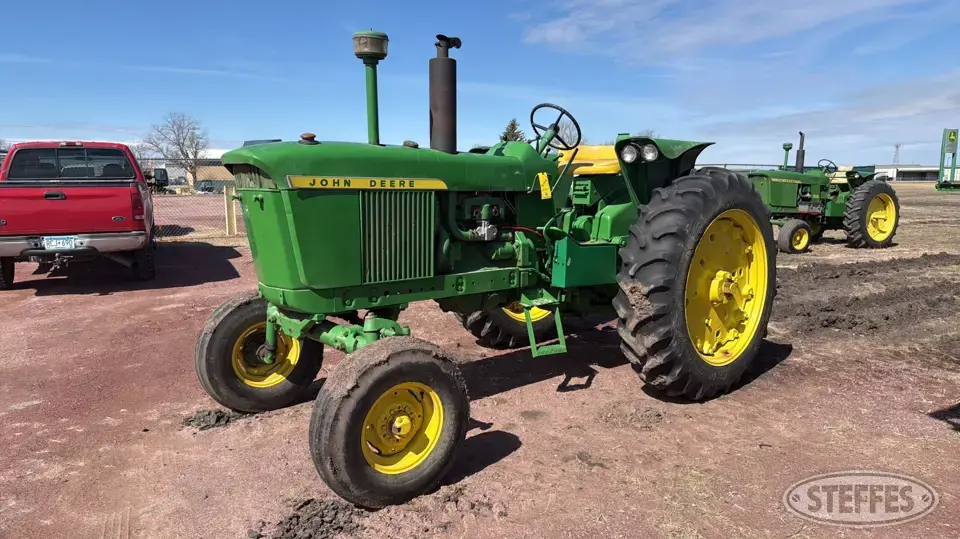 1962 John Deere 3010 2WD Tractor