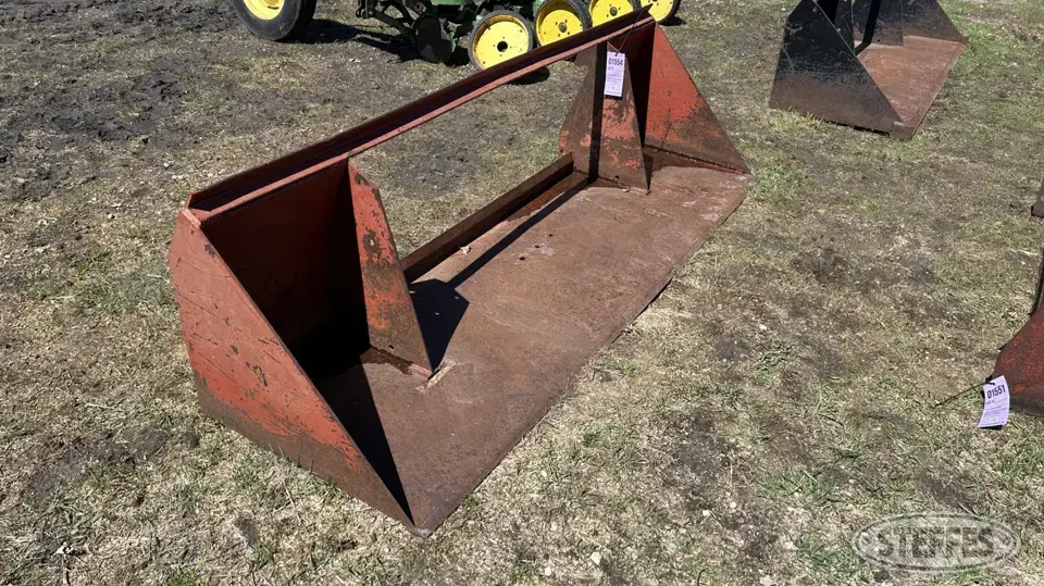 Farmhand Tractor Loaders and Attachment