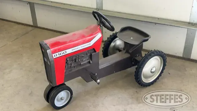 Massey Ferguson 8160
