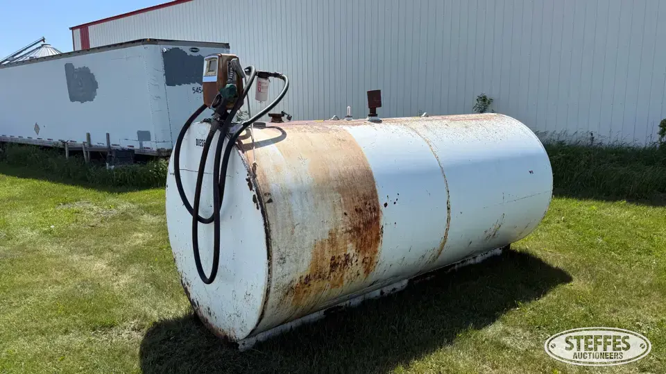 O'Day 2,000 gal. fuel tank