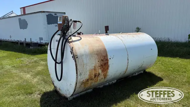 O'Day 2,000 gal. fuel tank
