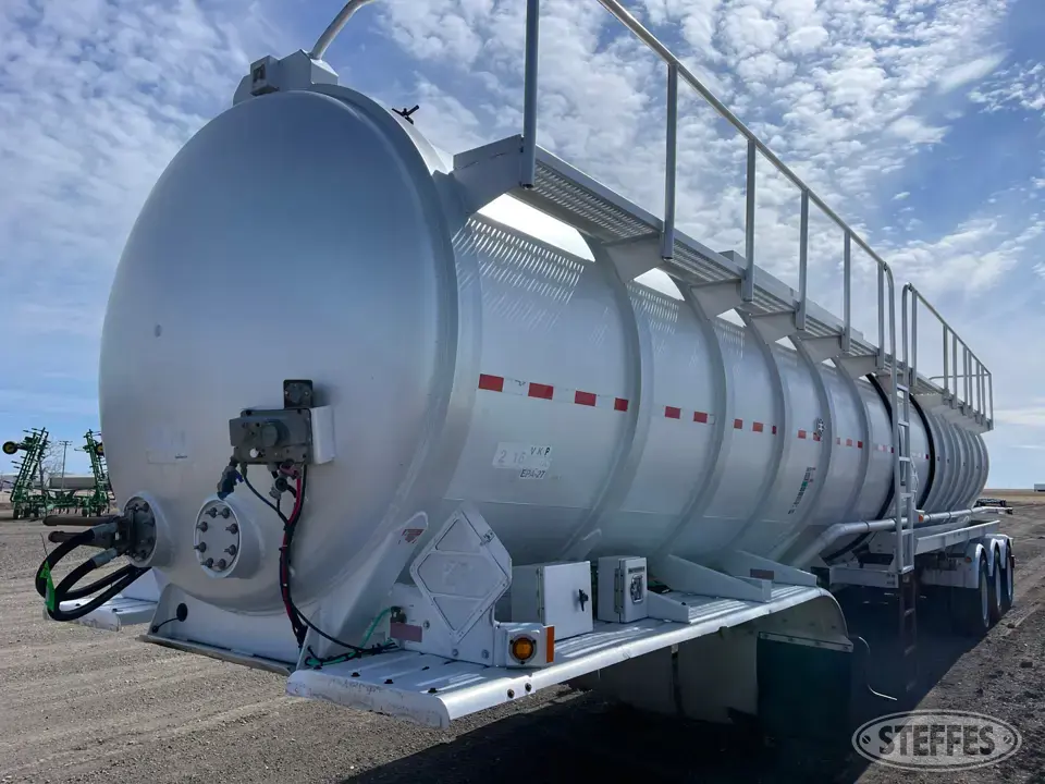 2007 Heil Tank Trailer
