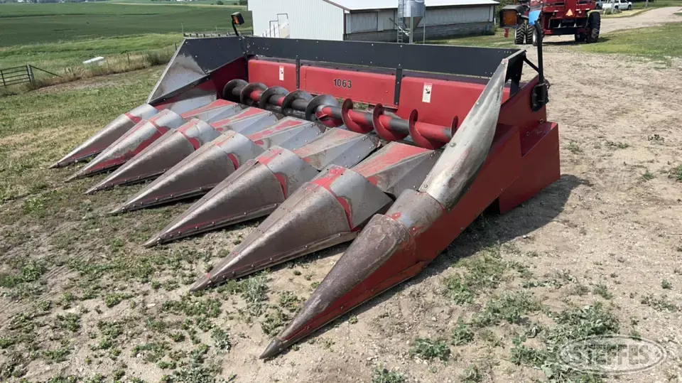 1998 Case IH 1063 Corn Head