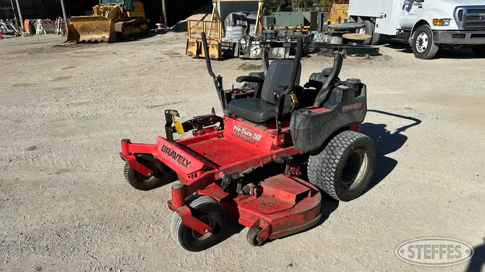 Gravely Pro-Turn 260 Zero Turn Mower