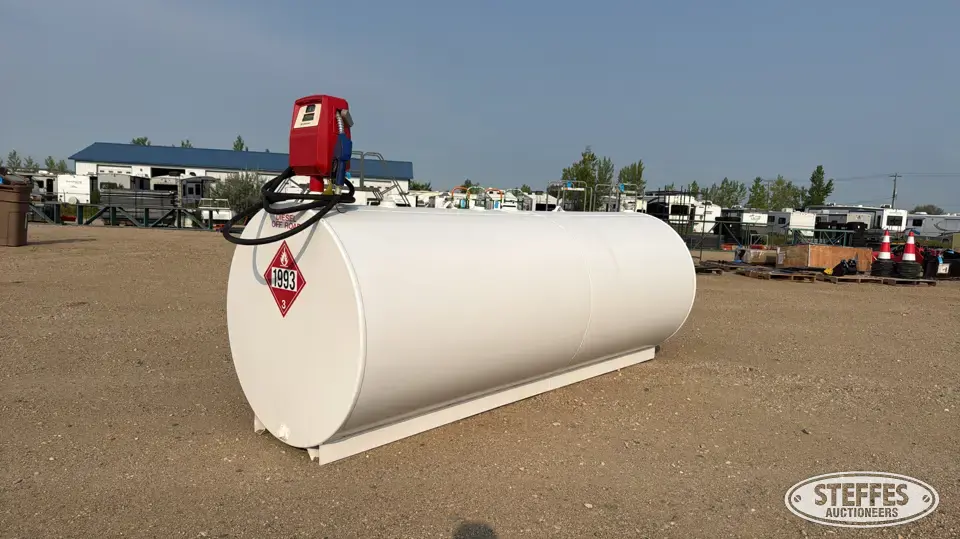 1,000 gal. fuel tank