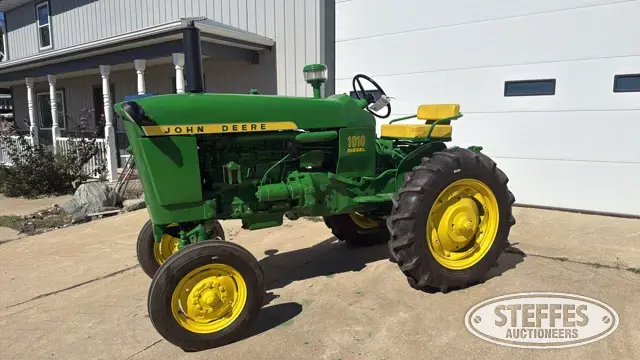 John Deere 1010