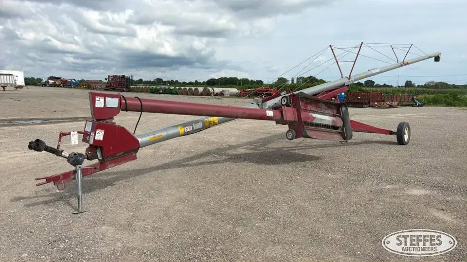 Mayrath 8-62 Swing Hopper Auger