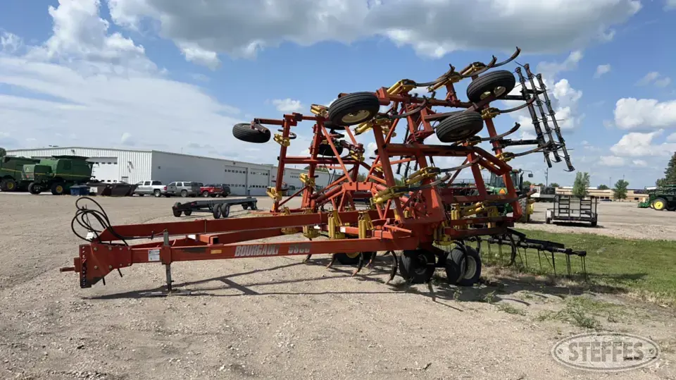 2000 Bourgault 9800 Chisel Plow