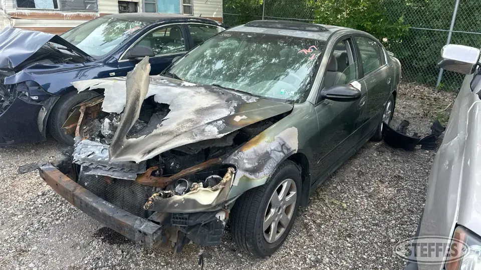 2003 Nissan Altima Car