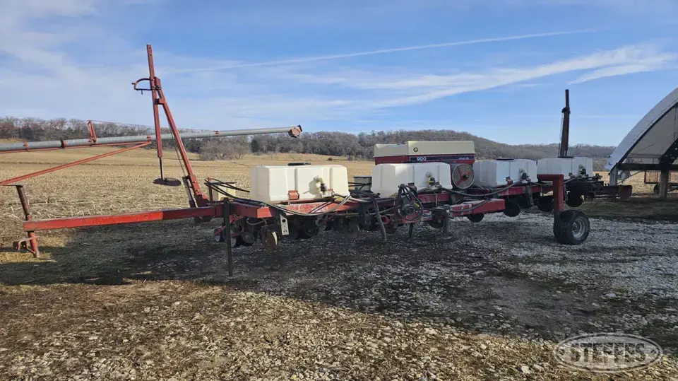 Case IH 900 Cyclo Air Less Than 12 Row Planter