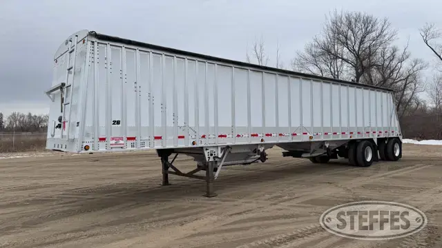 2011 Cornhusker 800 Ultra-Lite