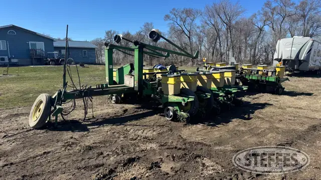 John Deere 1770
