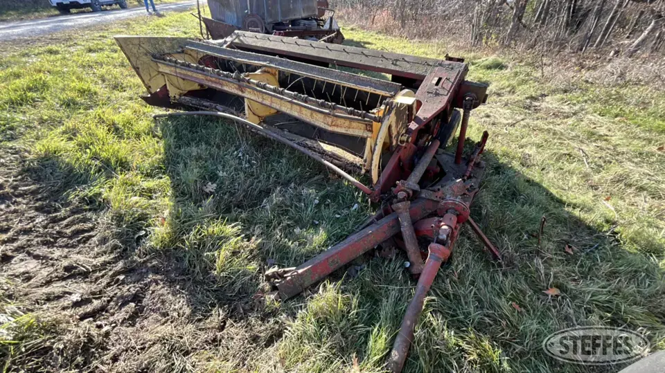 New Holland 469 Mower Conditioner