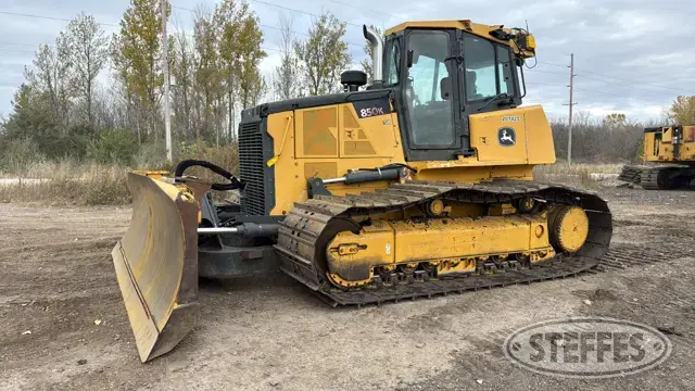 2015 Deere 850K LGP