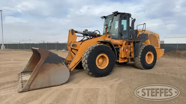 2012 Case 1021F