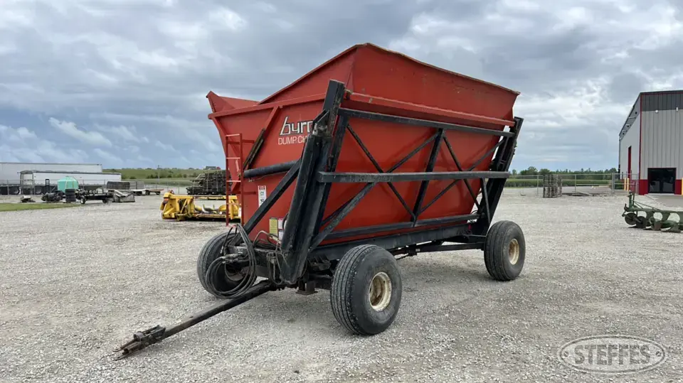 Byron 1314 Dump Chief Dump Cart