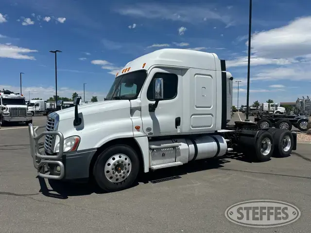 2015 Freightliner Cascadia 125