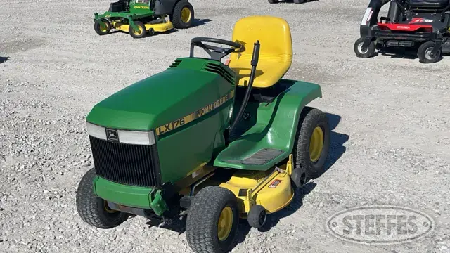 1994 John Deere LX176