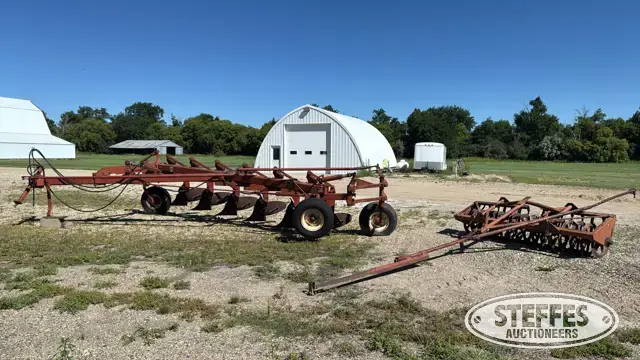 International 720