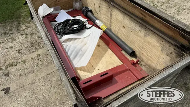 Case IH 3020 conversion plate