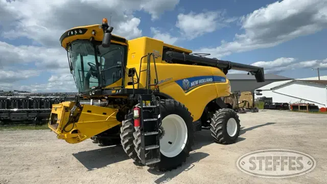2018 New Holland CR8.90