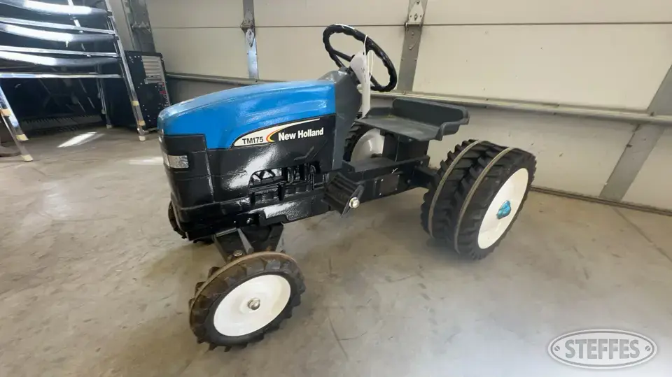 New Holland TM175 Personal Property