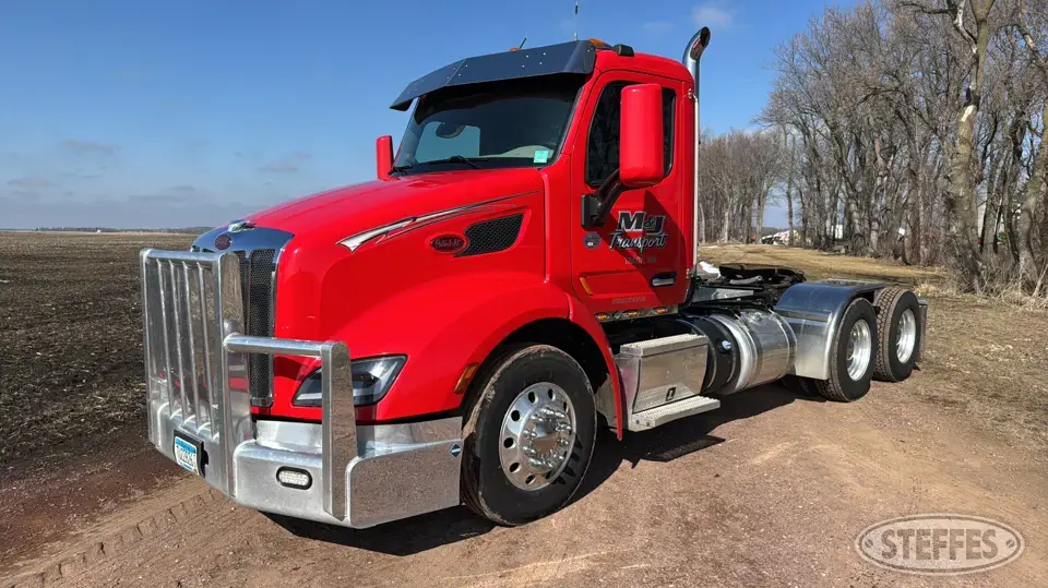 2019 Peterbilt 579 Conventional Truck without Sleeper