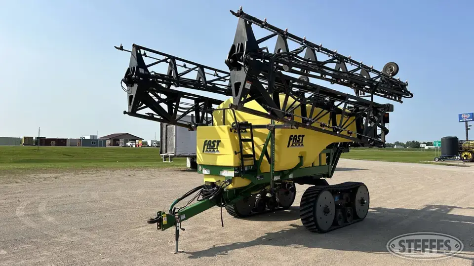 2013 Fast 9524T Pull-Type Sprayer
