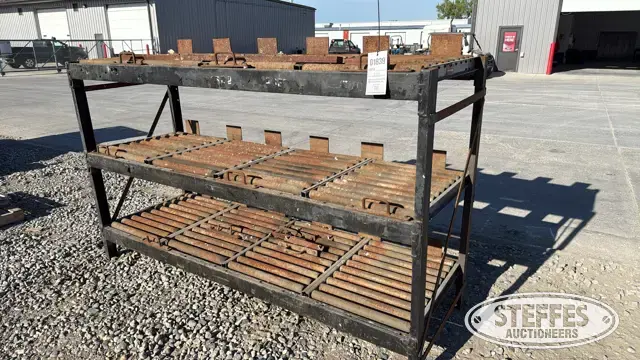 Roller shelf