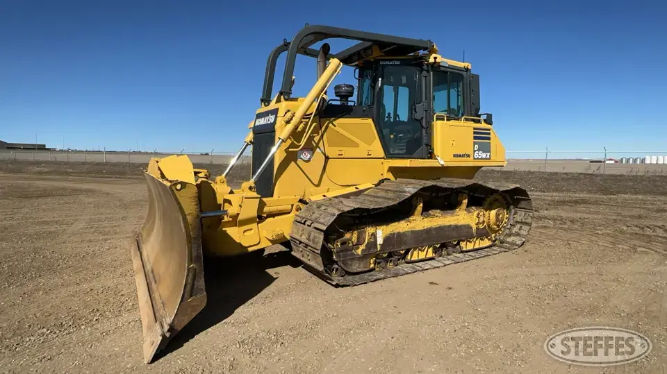 2015 Komatsu D65WX-17 Dozer
