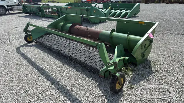 John Deere 214