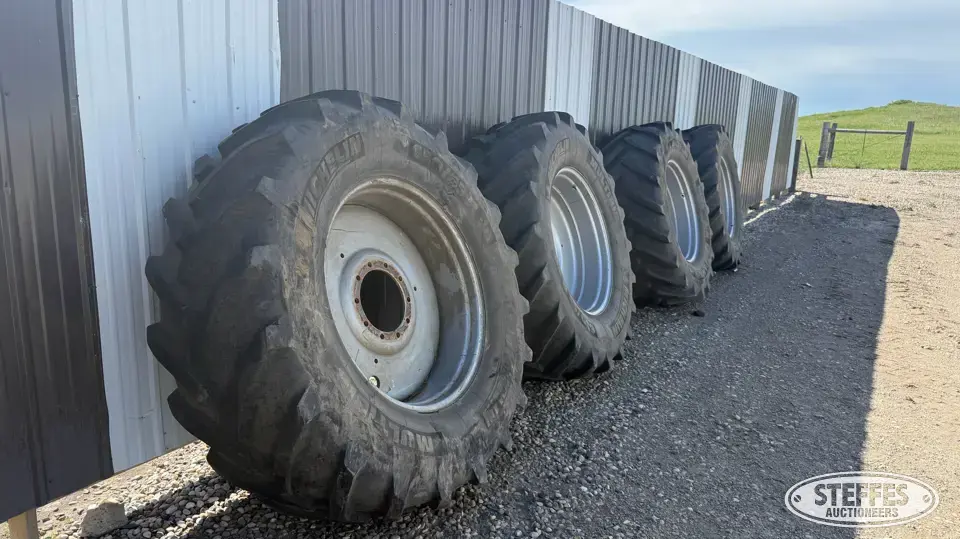 (4) Michelin 650/65R38 flotation tires Tractor-Implement Tire
