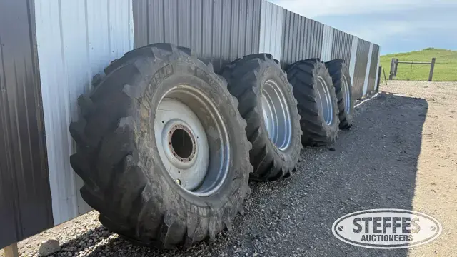 (4) Michelin 650/65R38 flotation tires