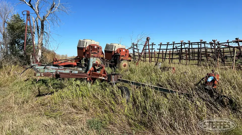 Shop-built planter Less Than 12 Row Planter