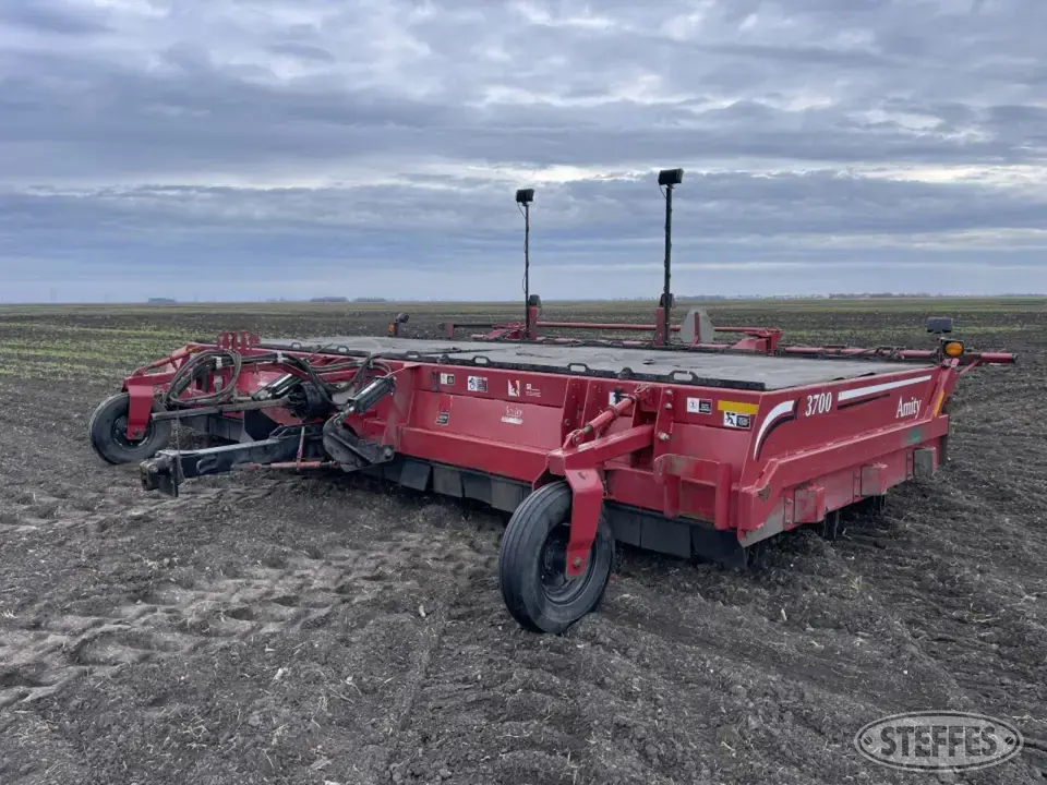 2012 Amity 3700 Sugarbeet Defoliator
