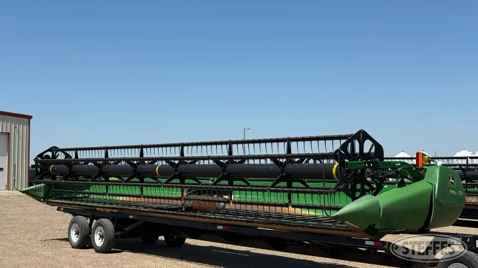 2010 John Deere 635D Draper Head