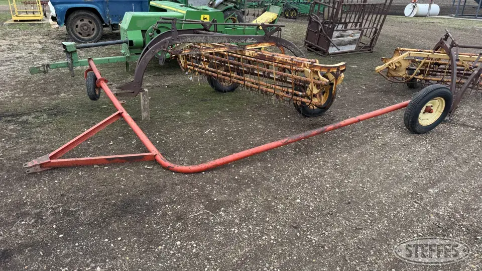 New Holland 56 Rake