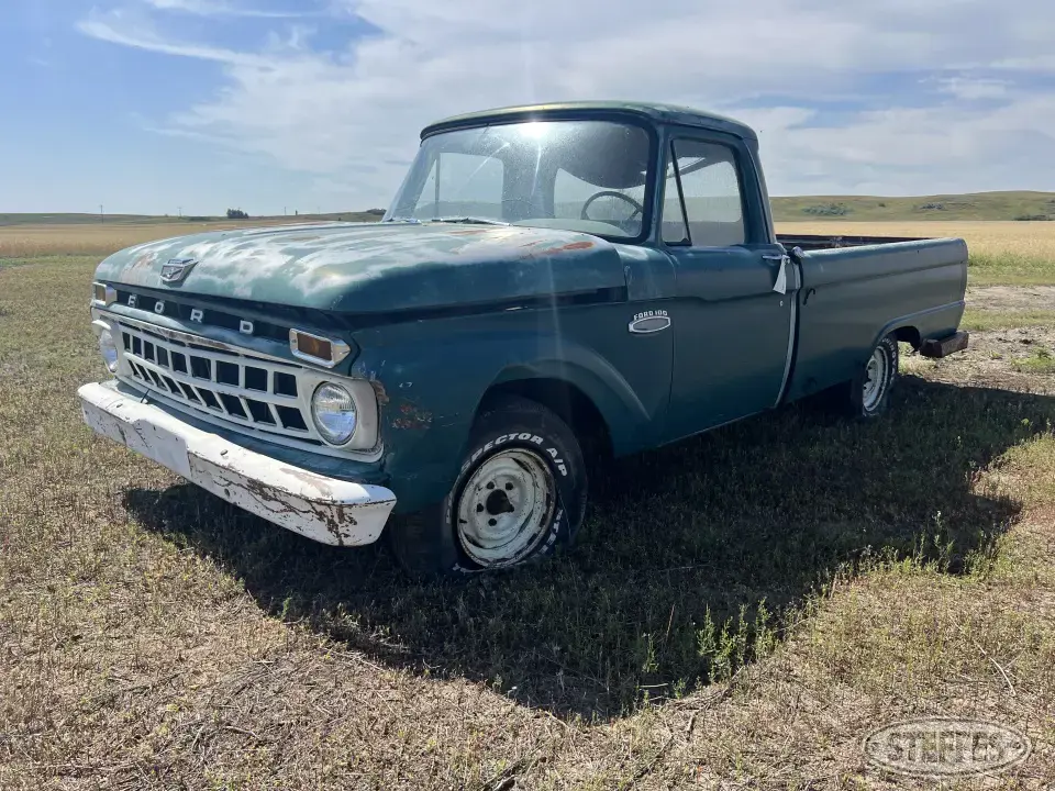 1965 Ford F100 Single Axle Boxed Truck