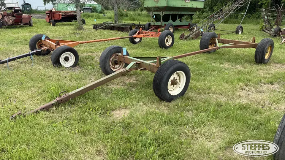John Deere running gear Farm Support Item