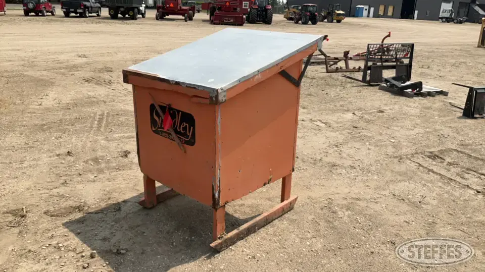 Smidley Feeders and Bunk