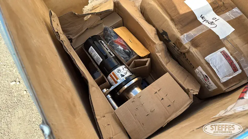 (2) Thern 3CPS1S-AFS winches General Tools and Shop Supply
