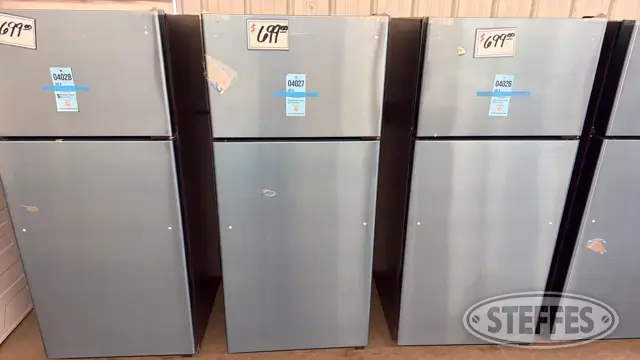GE GIE17GSNGRSS refrigerator