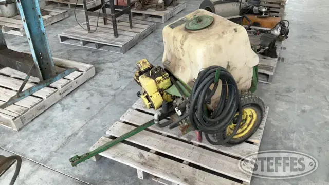 John Deere 5B