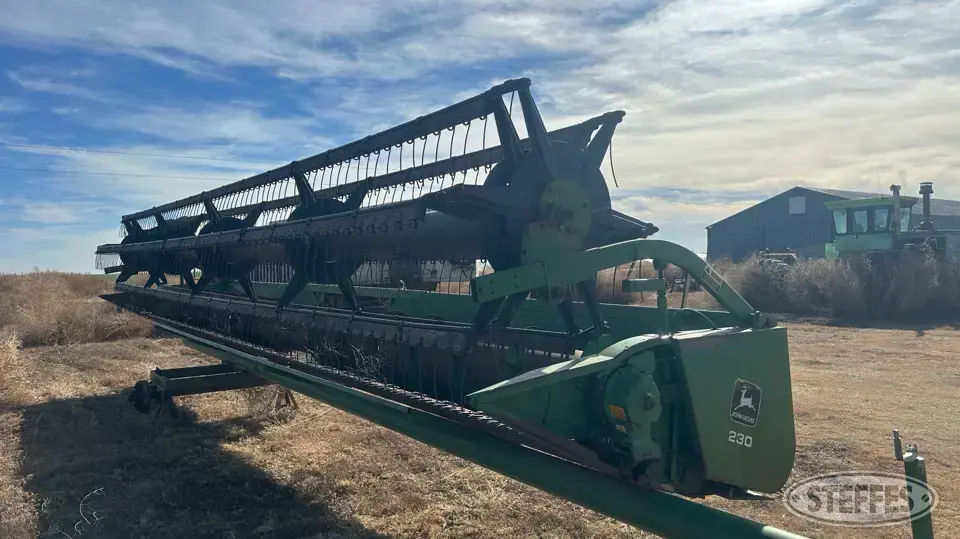 John Deere 230 Rigid Head