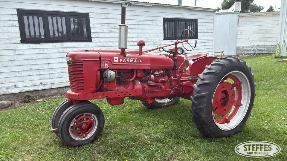 1945 Farmall H Collectible Tractor