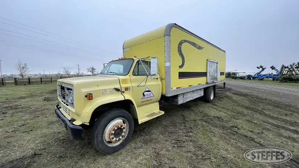 1987 GMC 7000 Single Axle Boxed Truck